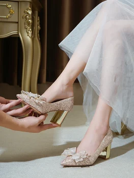 Malha Arco de Casamento Sapatos de Vestido das Mulheres de Dois Desgaste 2021 Novo Cristal Grávidas, Mulheres de Salto Grosso e da Noiva Salto Alto Não São Cansado