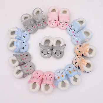 Novo Inverno Criança Bebê Sapatos Quentes e leves Fundo Anti-derrapante Bebê Recém-nascido Sapatos de Algodão