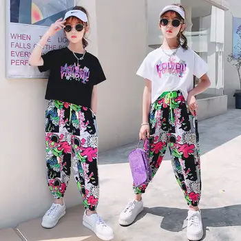 Meninas' terno de verão 2021 novo estilo coreano de moda manga curta atender crianças ocidental graffiti estilo casual, roupa de duas peças 1